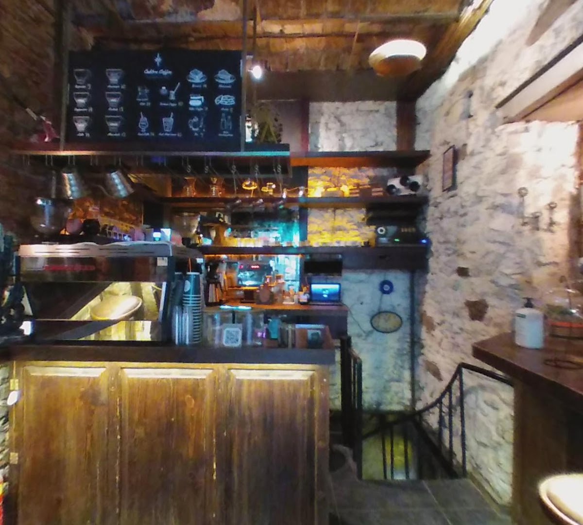 Calibre Coffee specialty coffee shop in Istanbul - photo 7