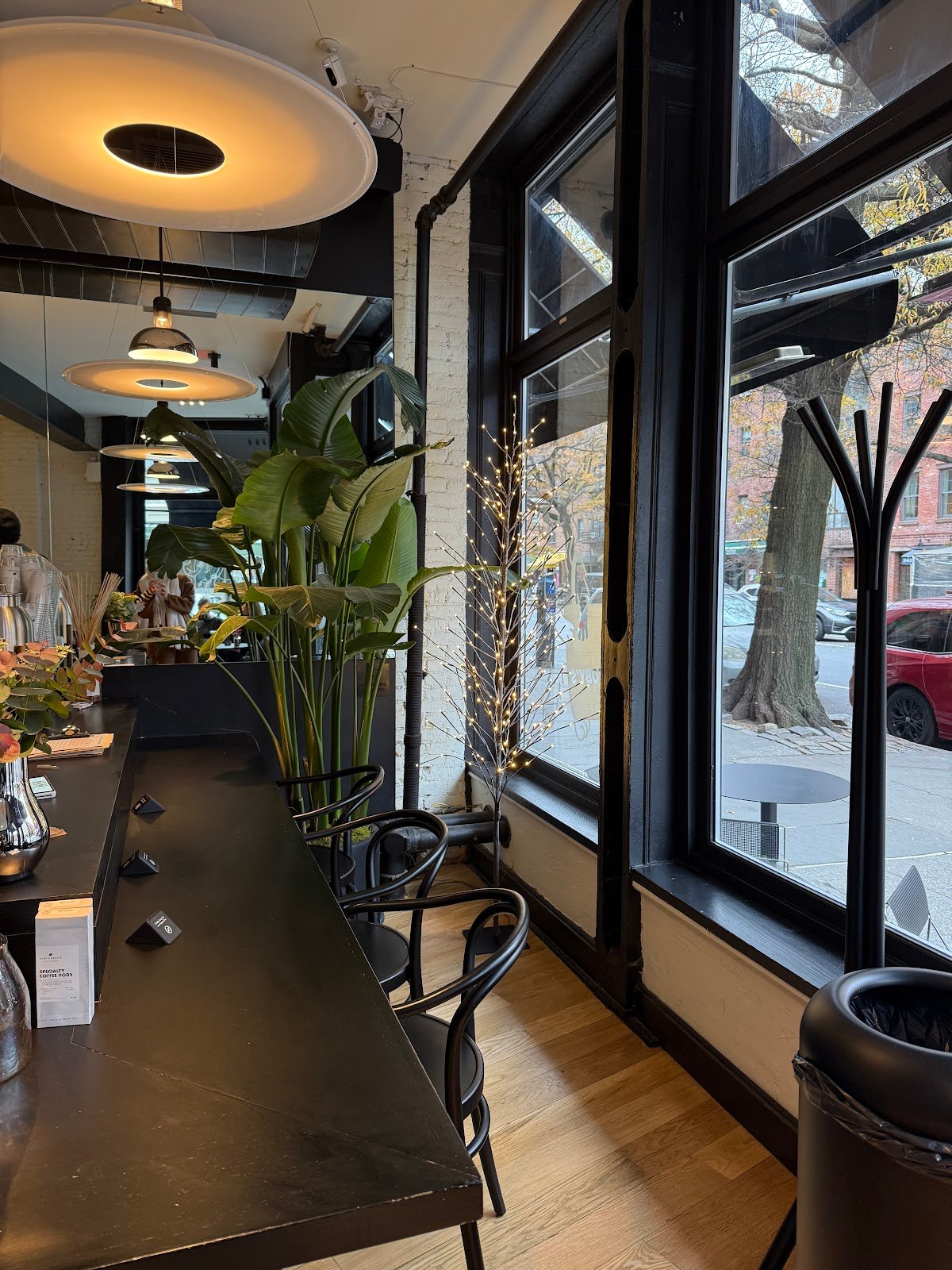 Toby's Estate specialty coffee shop in New York - photo 5