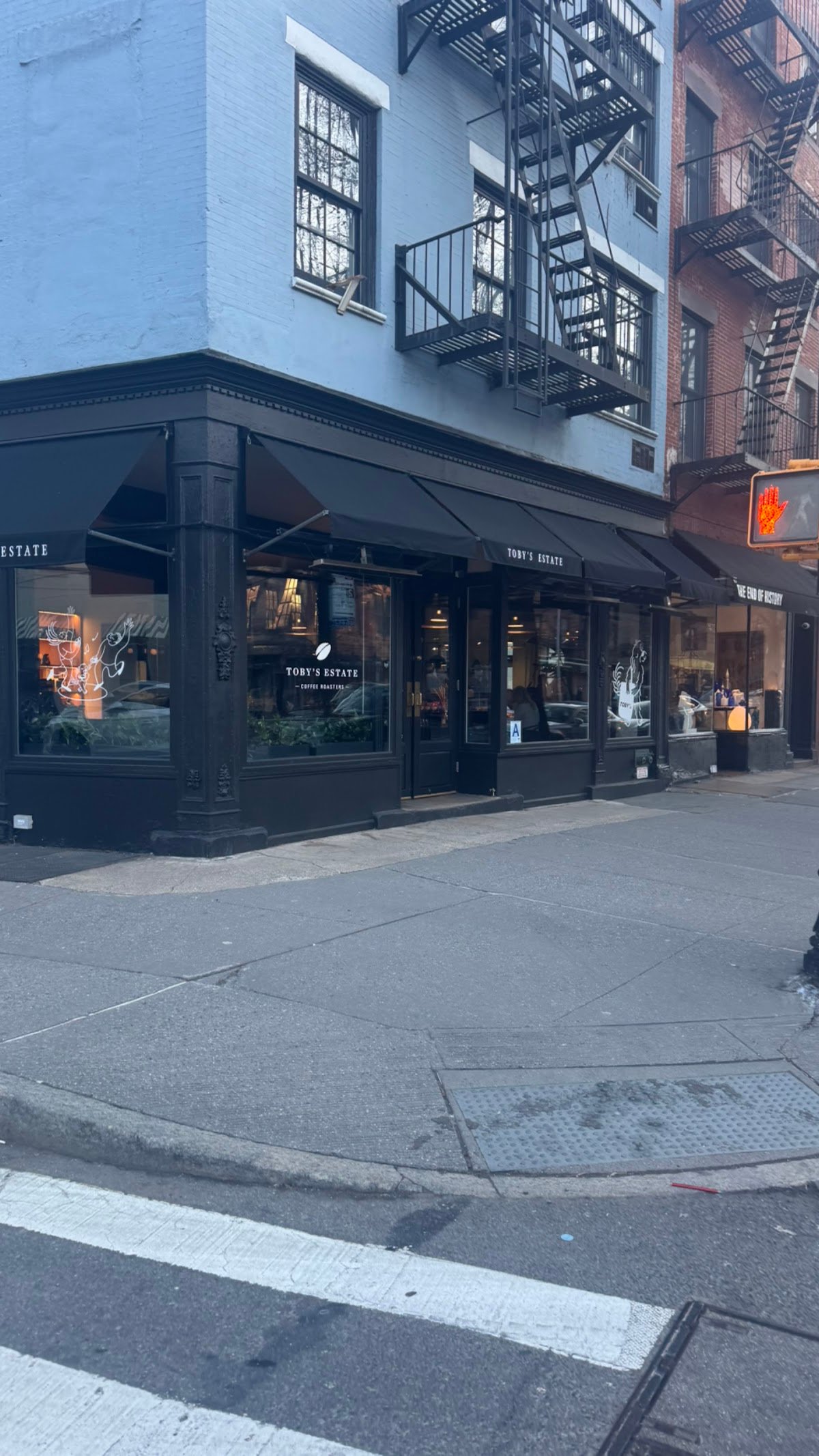 Toby's Estate specialty coffee shop in New York - photo 7