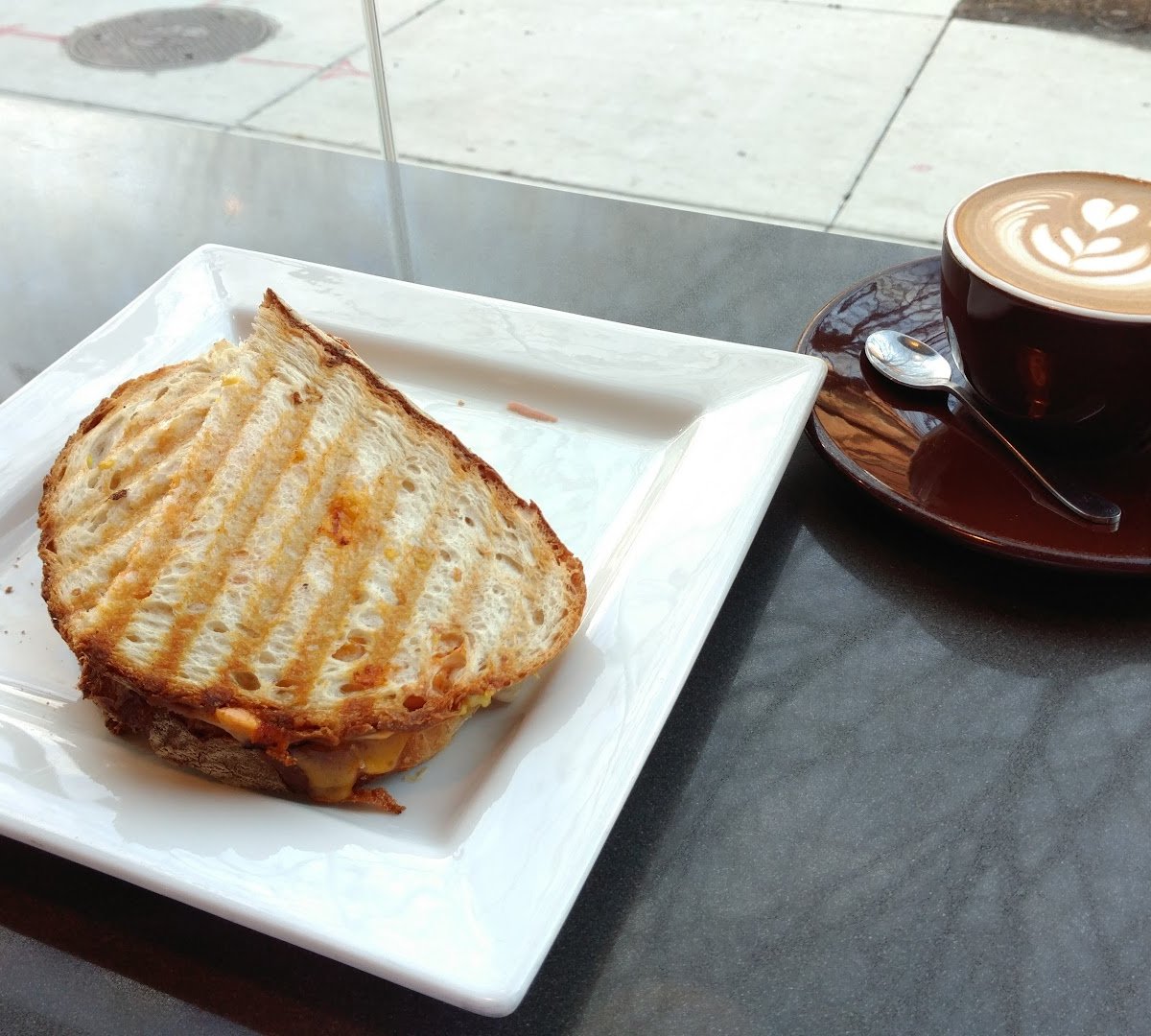 Groundswell Coffee Roasters specialty coffee shop in Chicago - photo 15