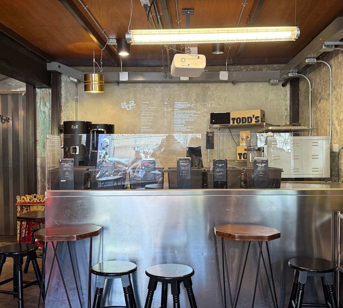 SCR - Song Wat Coffee Roasters specialty coffee shop in Bangkok - photo 4