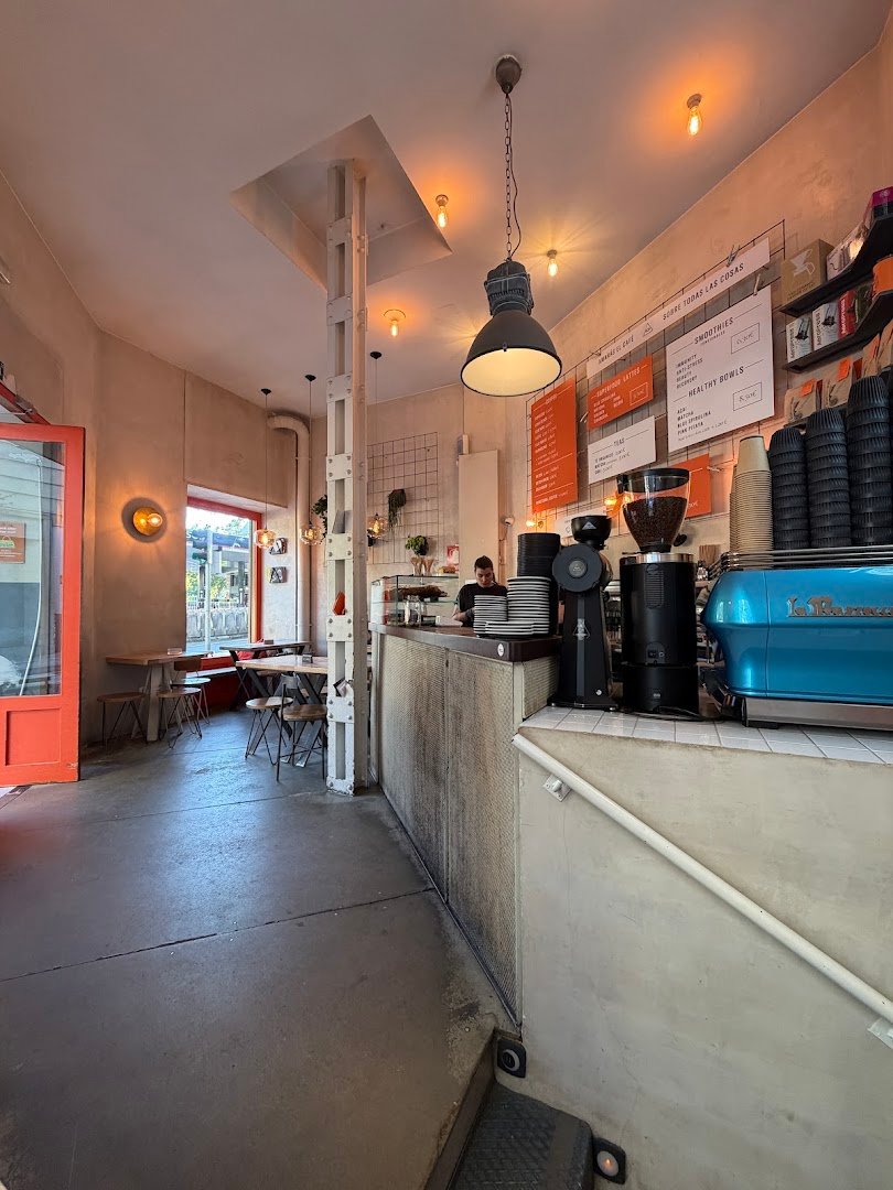 Religion Coffee & EATERY specialty coffee shop in Madrid - photo 2