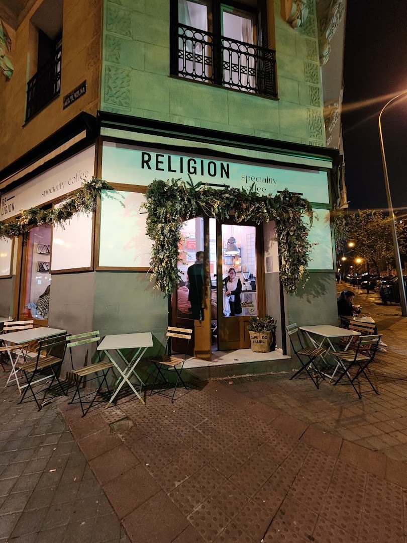 Religion Coffee & EATERY specialty coffee shop in Madrid - photo 5