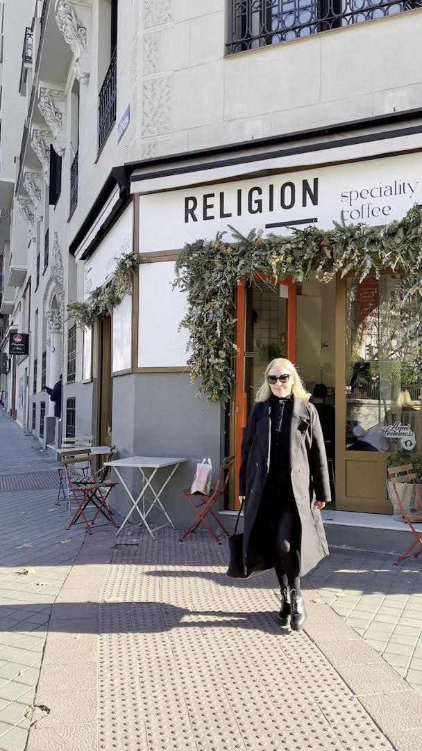Religion Coffee & EATERY specialty coffee shop in Madrid - photo 6