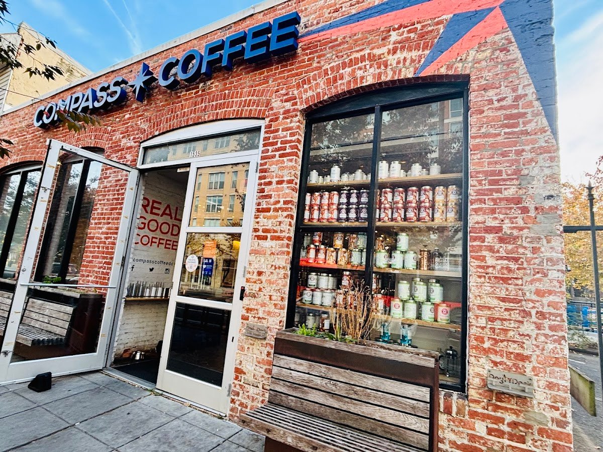 Compass Coffee specialty coffee shop in Washington, D.C. - photo 2