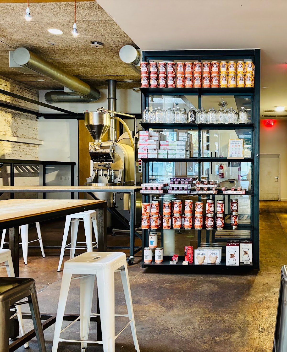 Compass Coffee specialty coffee shop in Washington, D.C. - photo 4