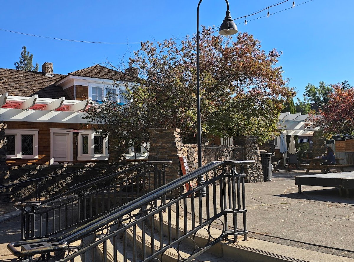 The Commons Cafe and Taproom specialty coffee shop in Bend - photo 5