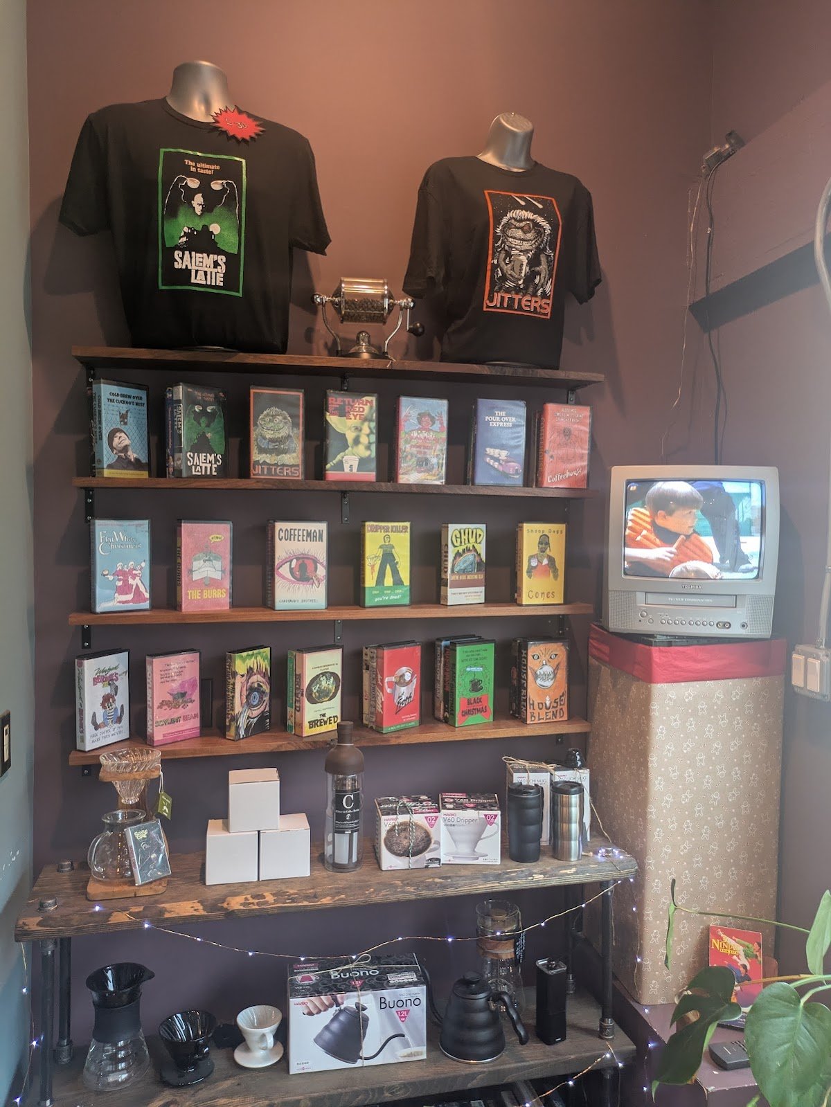 Wooden Coffeehouse specialty coffee shop in San Francisco - photo 4