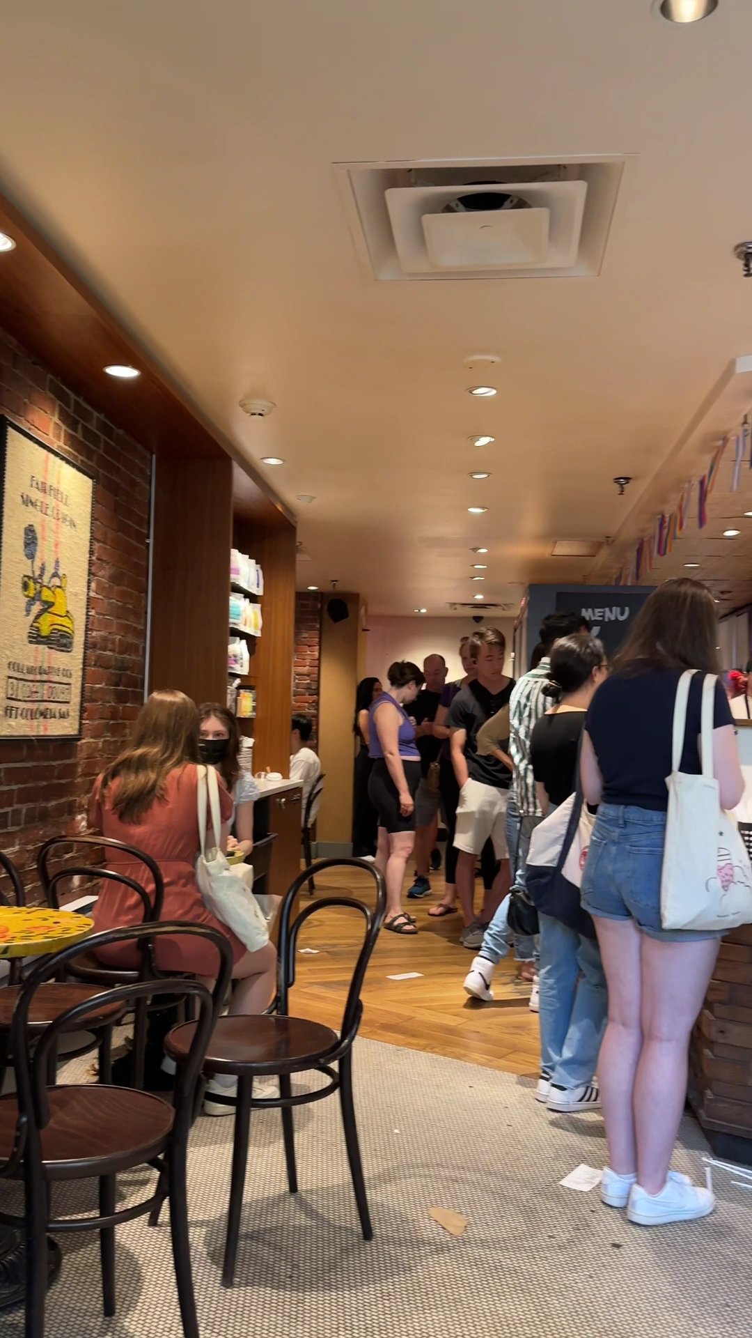 Pavement Coffeehouse - Newbury specialty coffee shop in Boston - photo 11