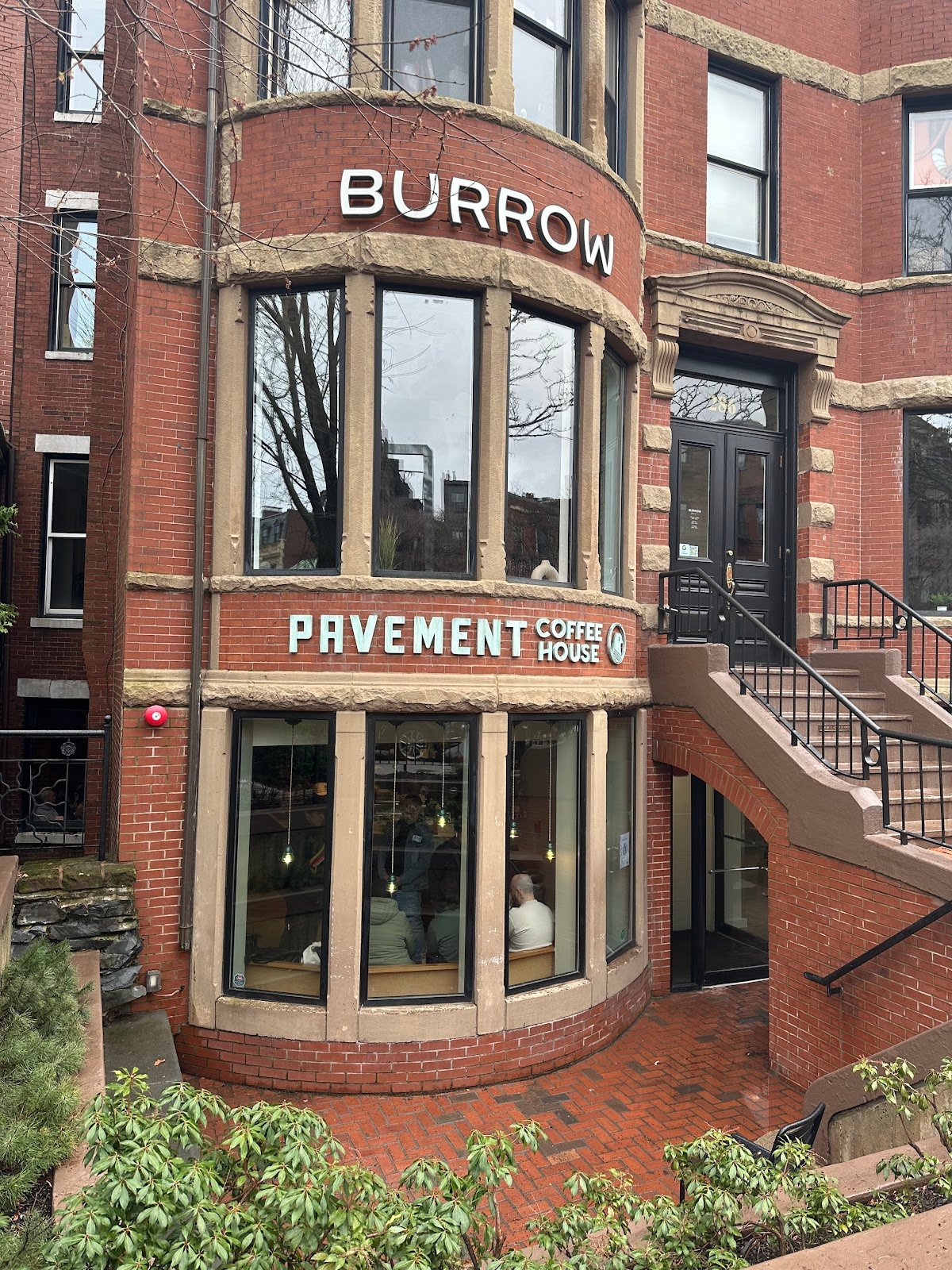 Pavement Coffeehouse - Newbury specialty coffee shop in Boston - photo 3