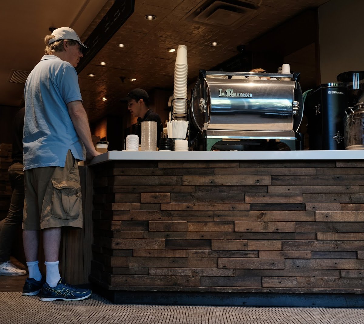 Pavement Coffeehouse - Newbury specialty coffee shop in Boston - photo 9