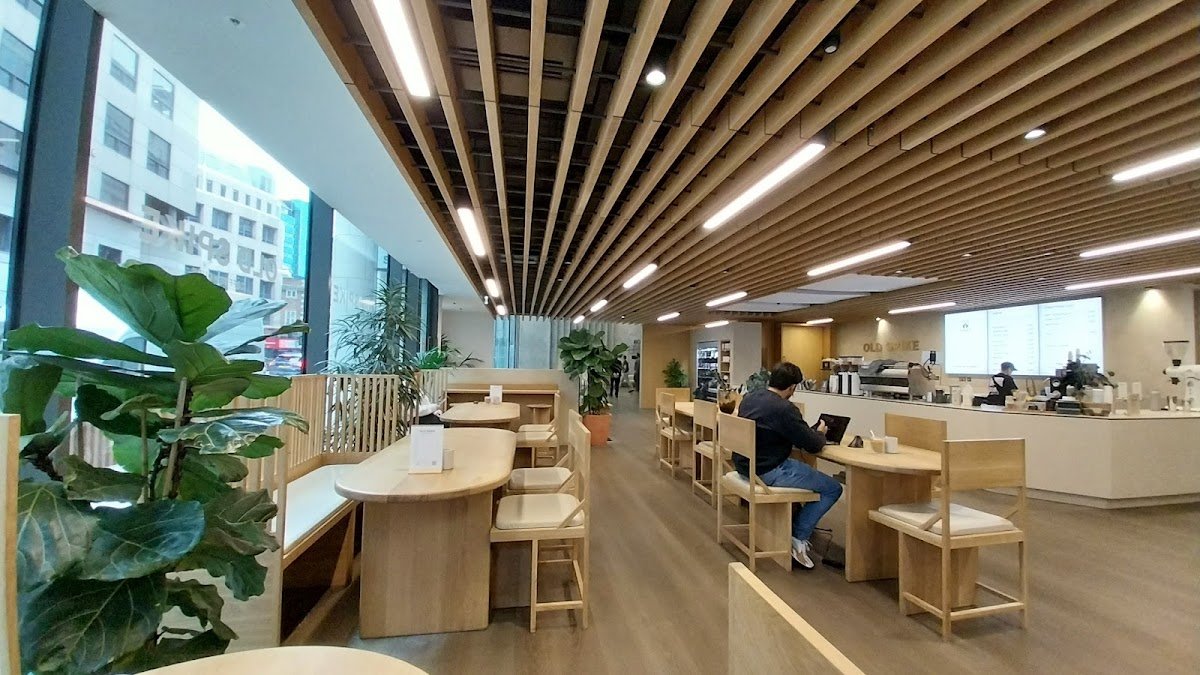 Old Spike Fenchurch Street specialty coffee shop in London - photo 3