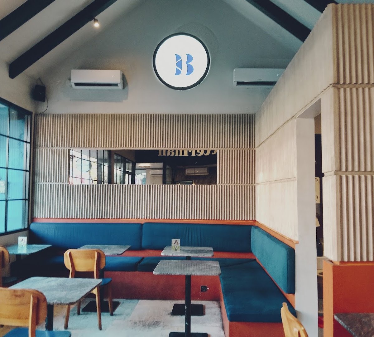 Butterman specialty coffee shop in Bali - photo 8