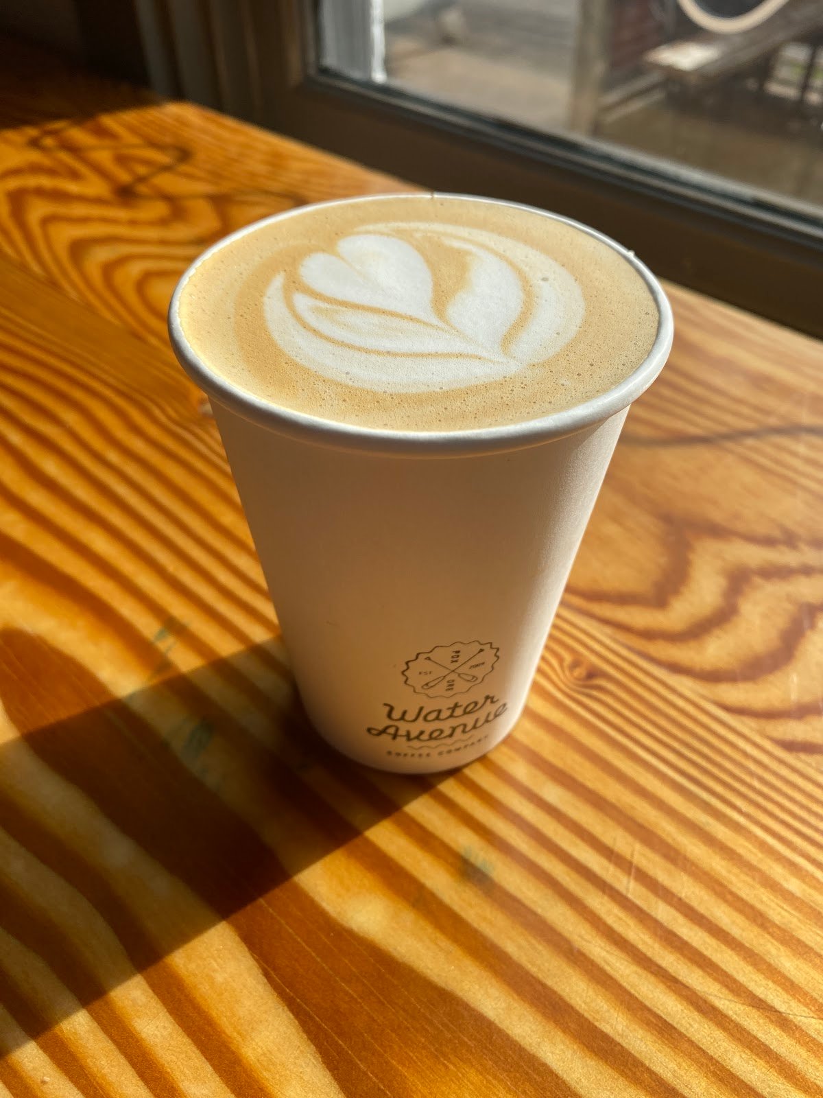 Water Avenue Coffee specialty coffee shop in Portland - photo 3