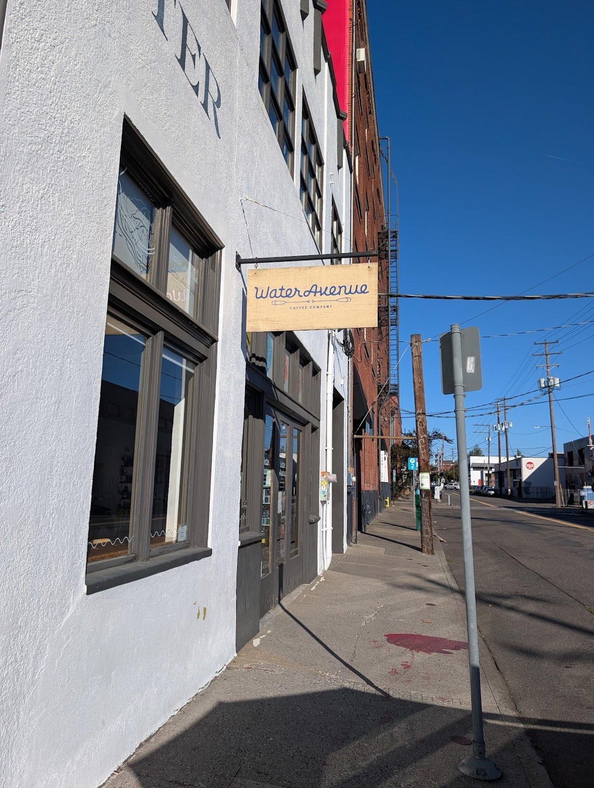 Water Avenue Coffee specialty coffee shop in Portland - photo 6