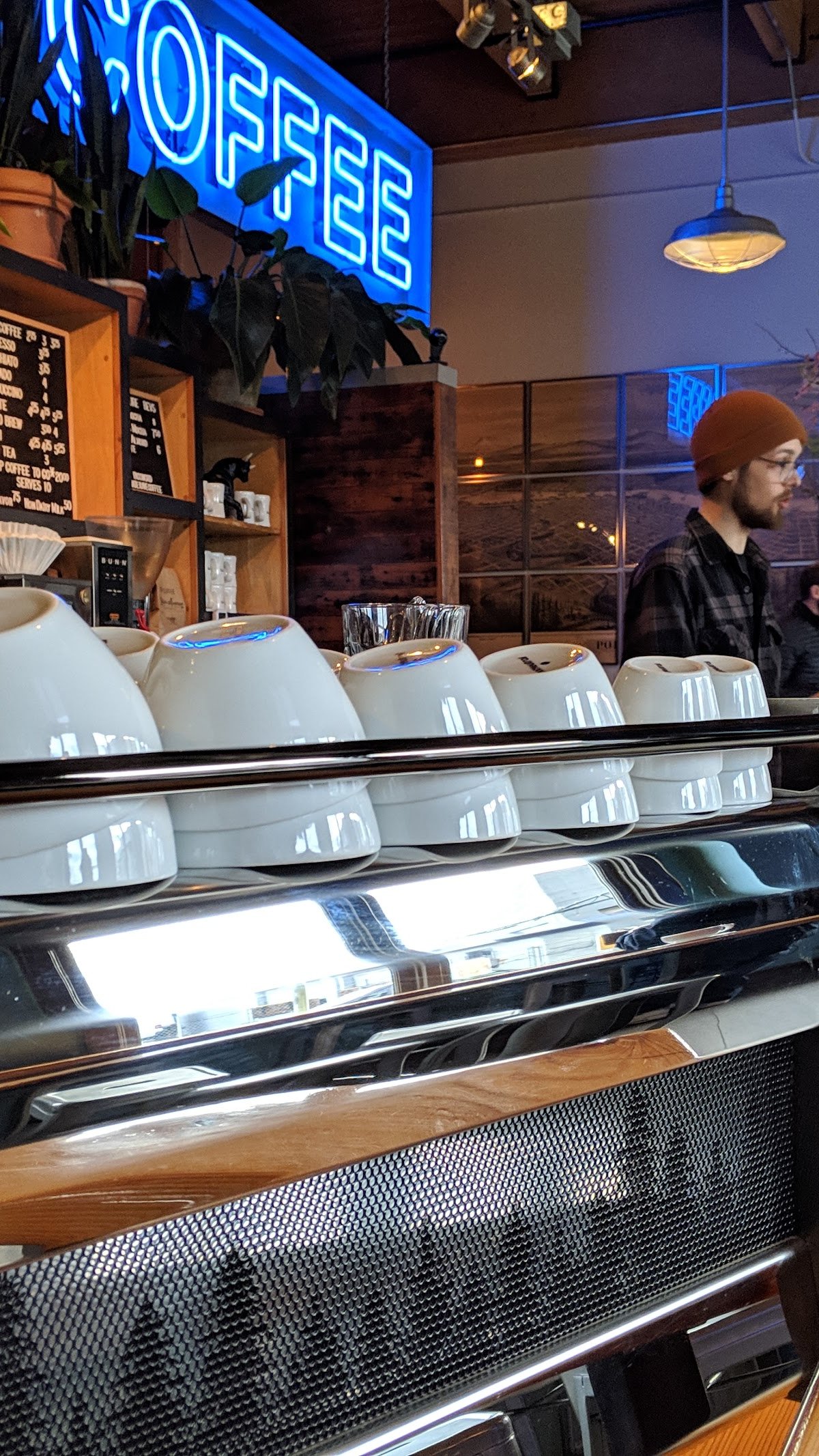 Water Avenue Coffee specialty coffee shop in Portland - photo 9