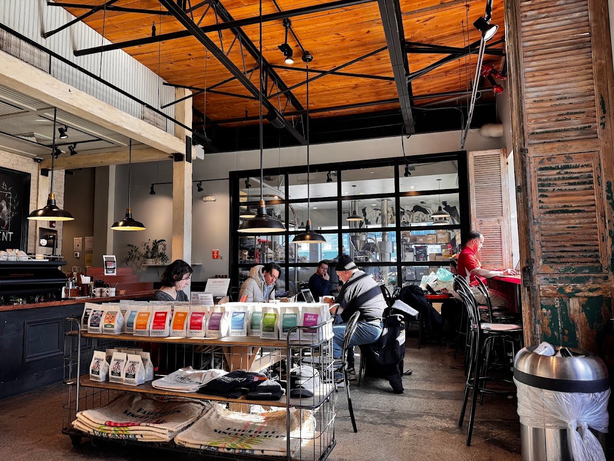 Pavement Coffeehouse - Brighton specialty coffee shop in Boston - photo 5