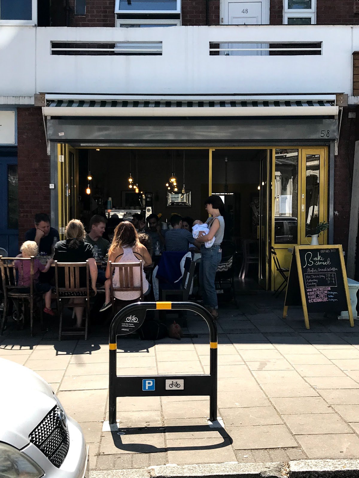 Bake Street specialty coffee shop in London - photo 2