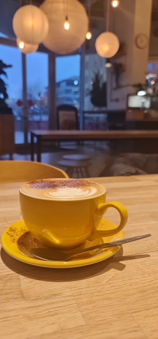 Double Puc Cafe & Catering specialty coffee shop in Bristol - photo 7