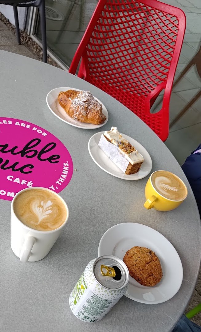 Double Puc Cafe & Catering specialty coffee shop in Bristol - photo 9
