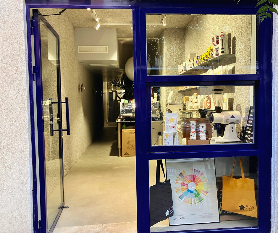 CAFÉ GUAYACÁN specialty coffee shop in Madrid - photo 8