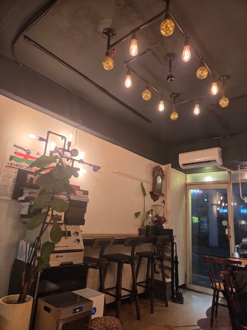 Interior of Coffee House Maisha, specialty coffee shop in Seoul
