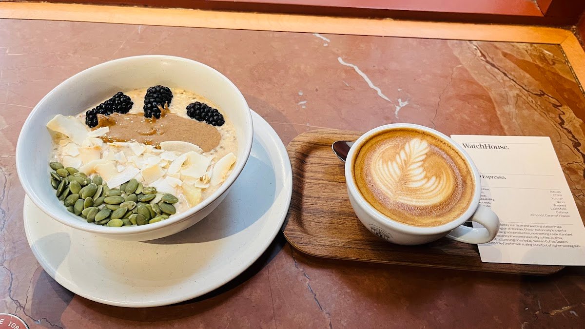 WatchHouse Covent Garden specialty coffee shop in London - photo 3