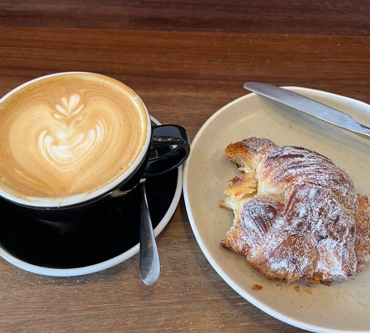 Coffee at Fortitude Coffee, specialty coffee shop in Edinburgh