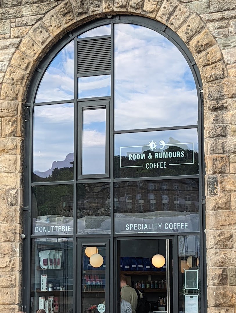 Storefront of Room & Rumours Coffee, specialty coffee shop in Edinburgh