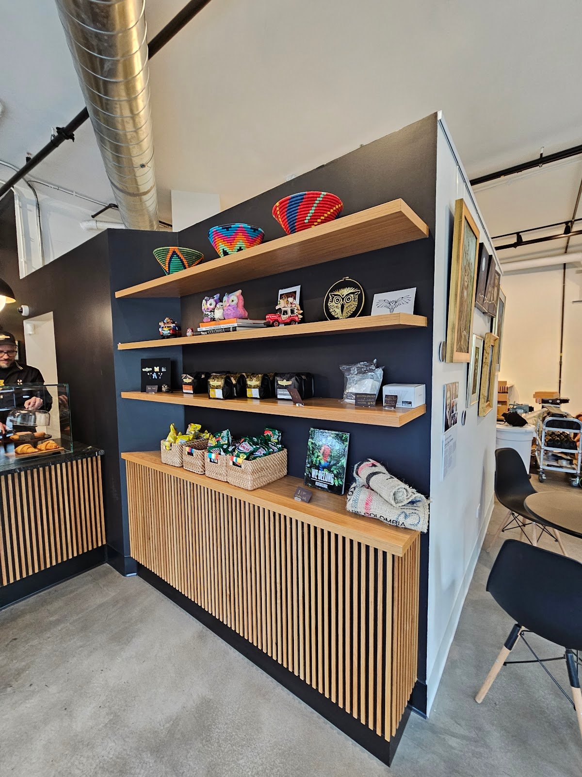 Magnífico Coffee Roasters & Coffee Shop specialty coffee shop in Chicago - photo 2