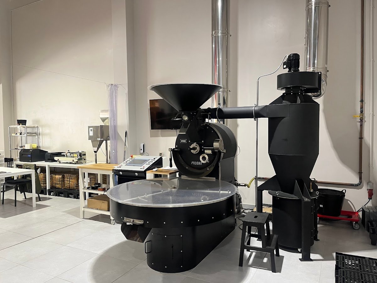 Abyss Coffee Roasters specialty coffee shop in Barcelona - photo 4