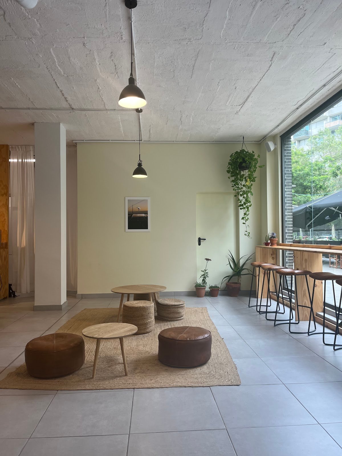 Abyss Coffee Roasters specialty coffee shop in Barcelona - photo 7