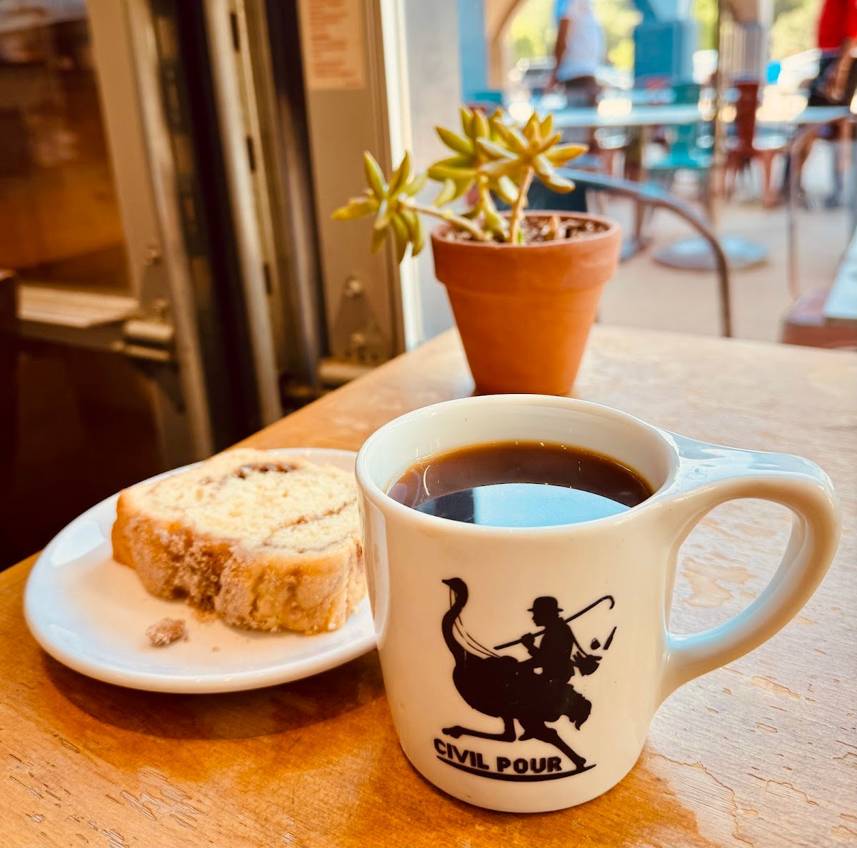 Civil Pour Coffee + Beer specialty coffee shop in Dallas - photo 3