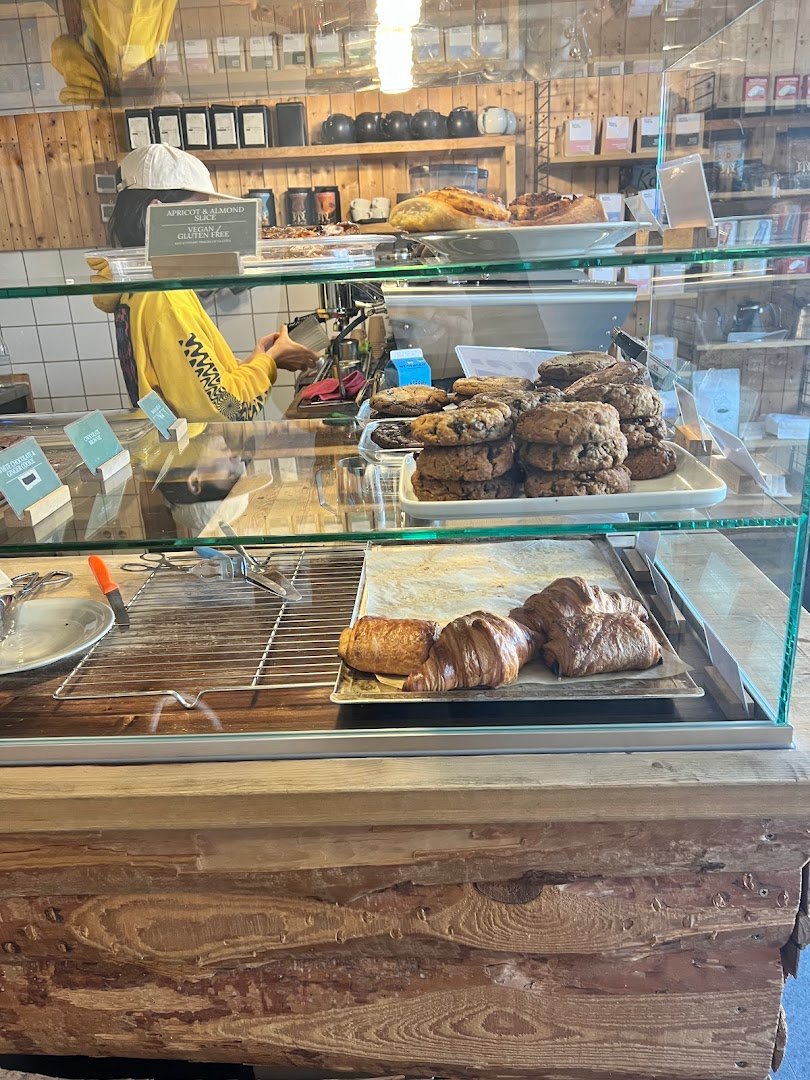 Oslo Kaffebar specialty coffee shop in Berlin - photo 4