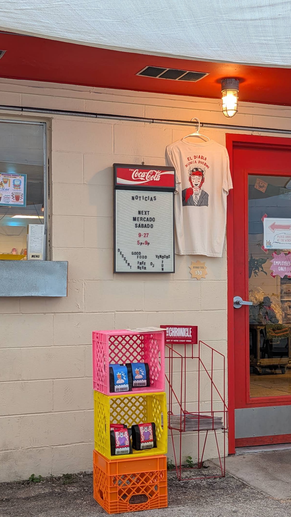 Mercado Sin Nombre specialty coffee shop in Austin - photo 6