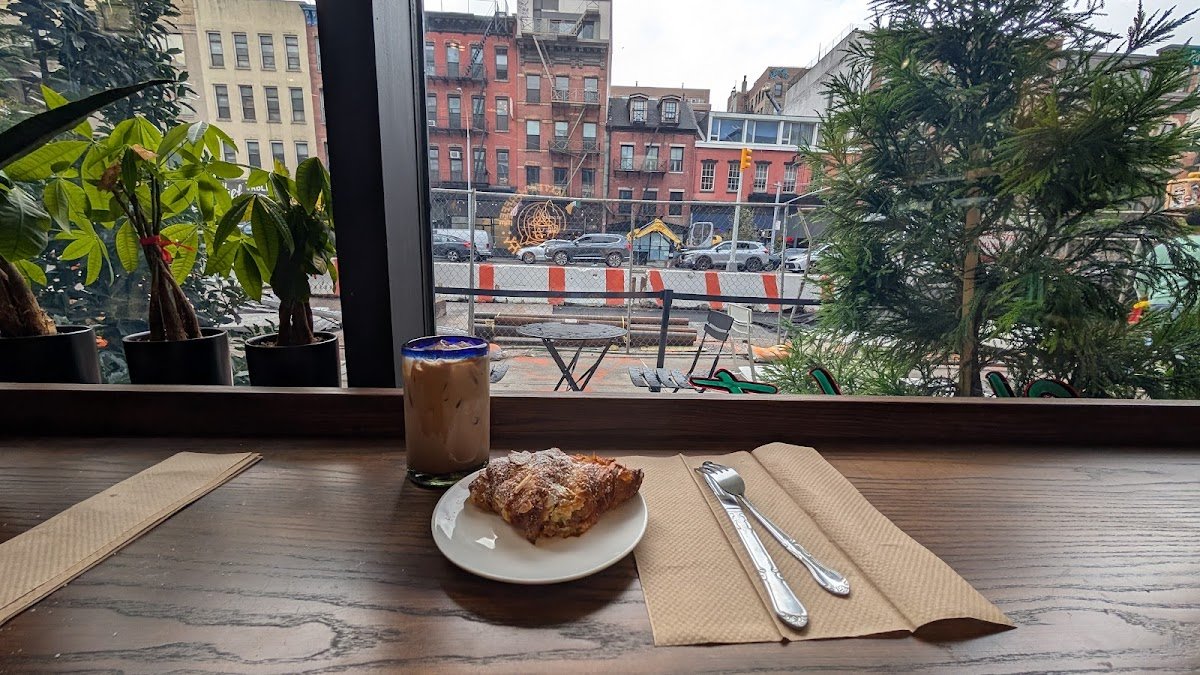 Dark Matter Coffee - Adios Amigos specialty coffee shop in New York - photo 2