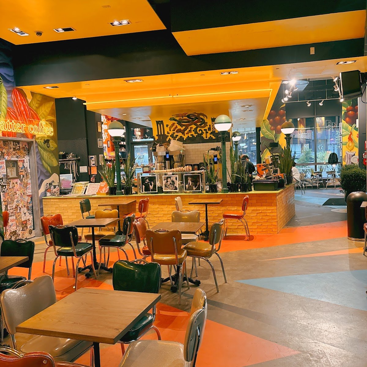 Dark Matter Coffee - Adios Amigos specialty coffee shop in New York - photo 3