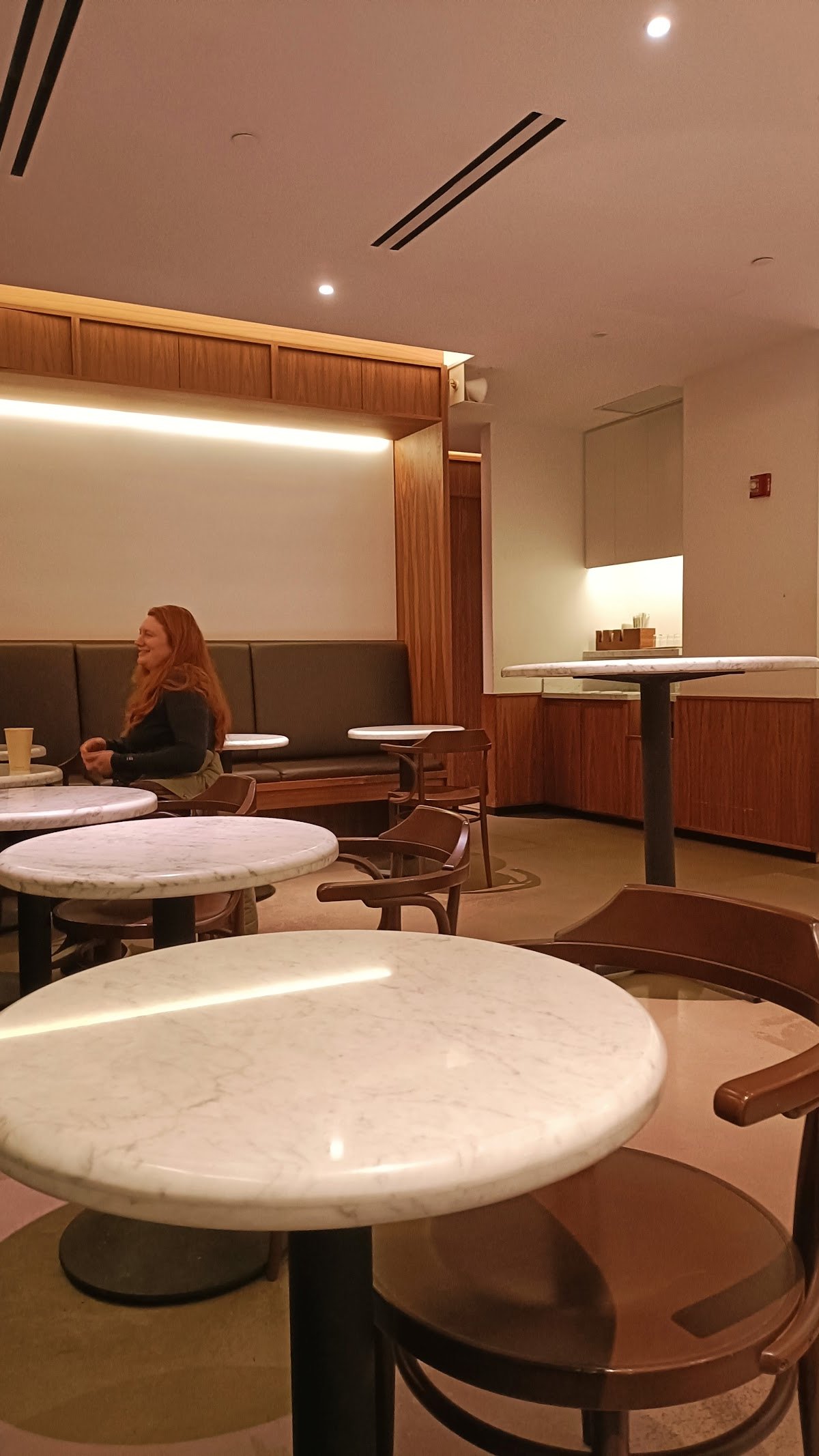 Blue Bottle Coffee specialty coffee shop in New York - photo 3