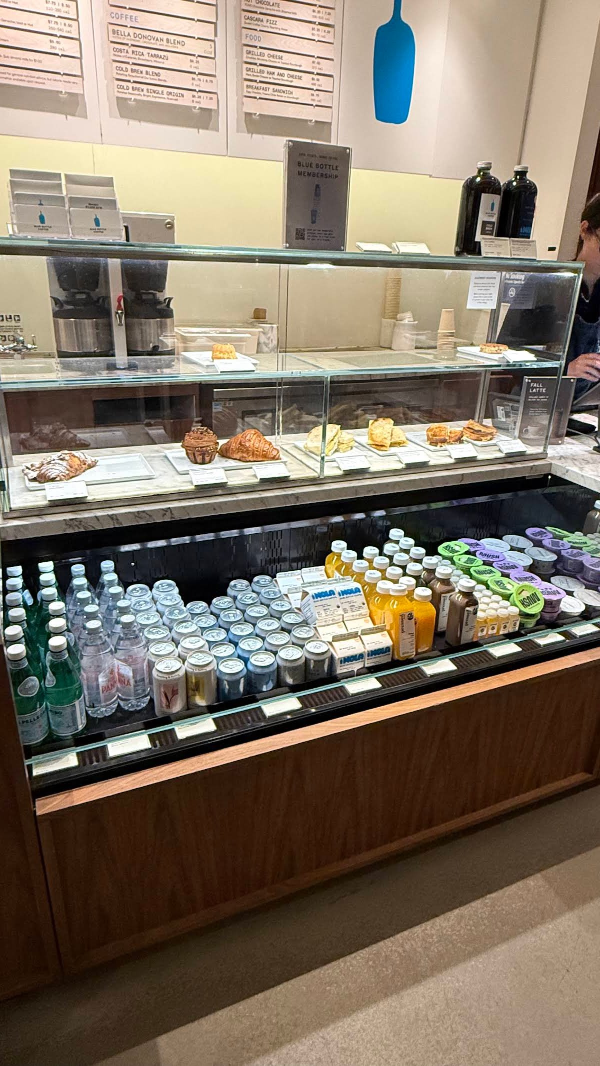 Blue Bottle Coffee specialty coffee shop in New York - photo 5