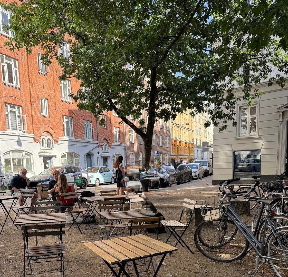 Kaf specialty coffee shop in Copenhagen - photo 4