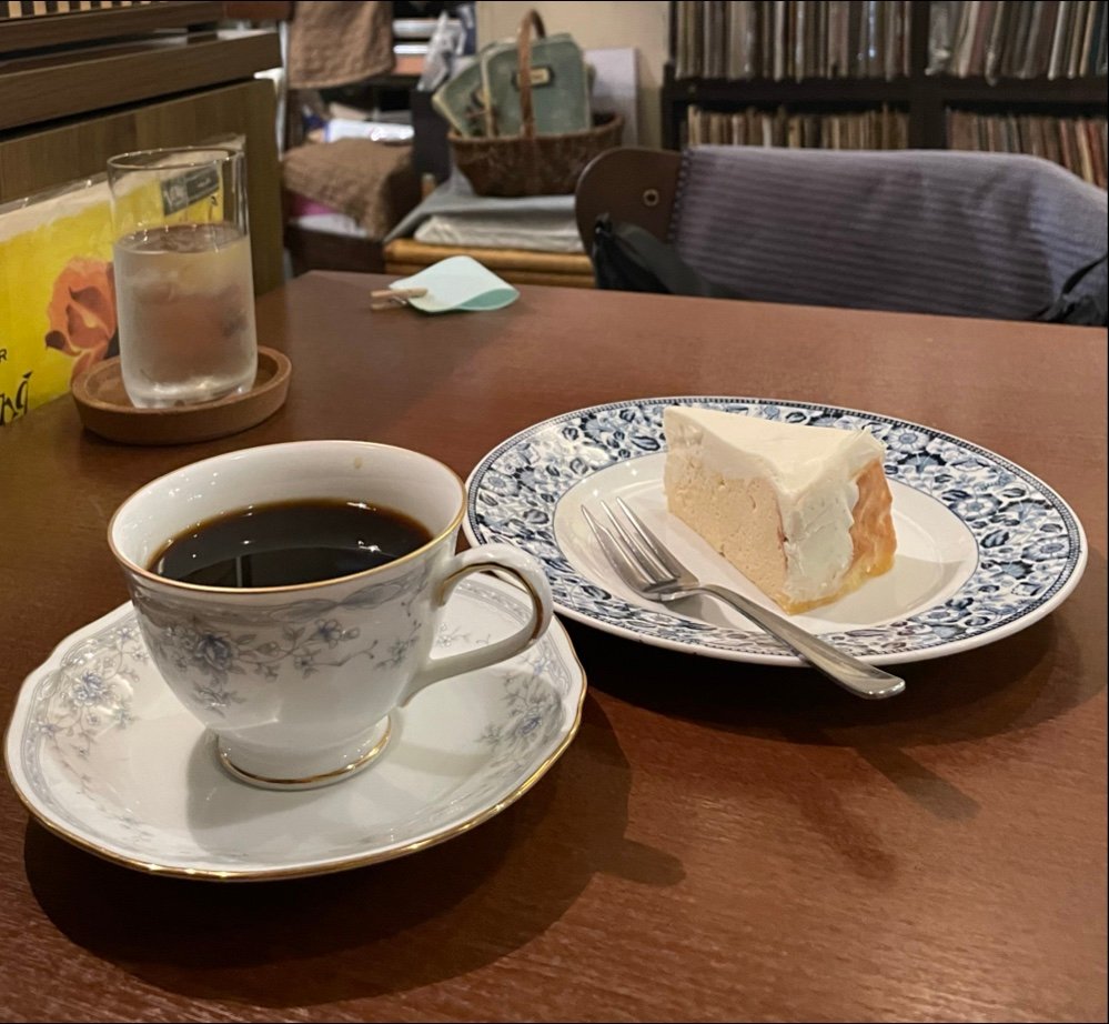 Coffee at COFFEE & ROASTER 2-3, specialty coffee shop in Tokyo