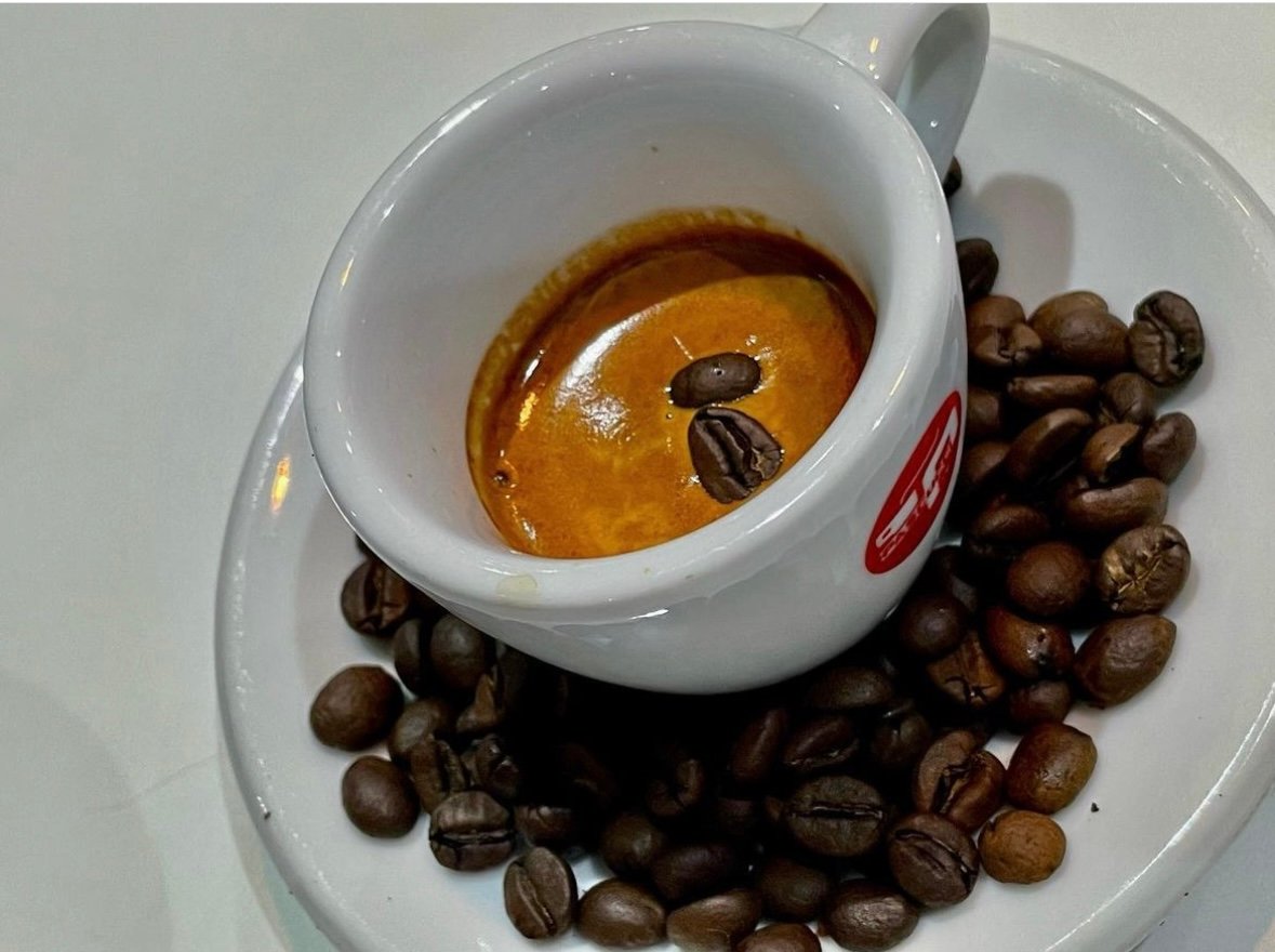 Wood Street Cafe specialty coffee shop in London - photo 5
