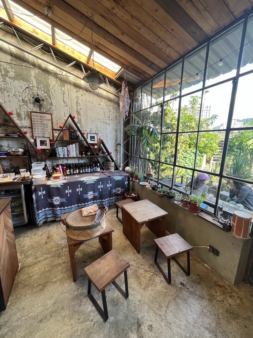 Ruins Coffee Roasters specialty coffee shop in Taipei - photo 5