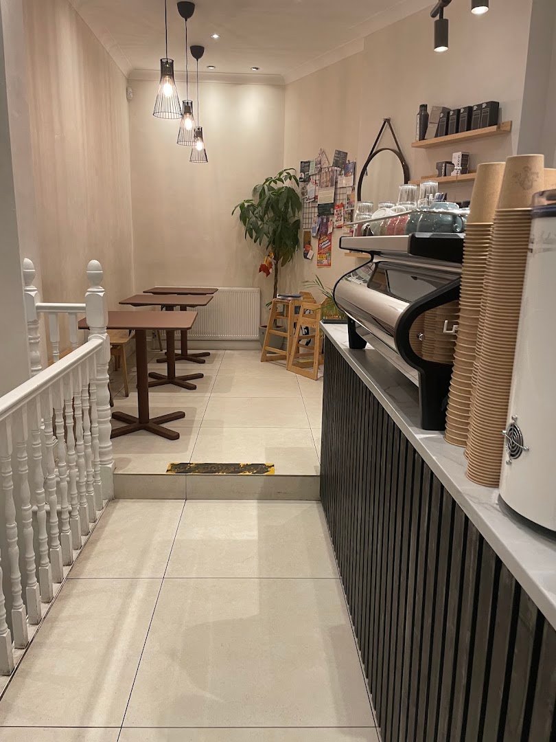 Press Cafe specialty coffee shop in London - photo 9