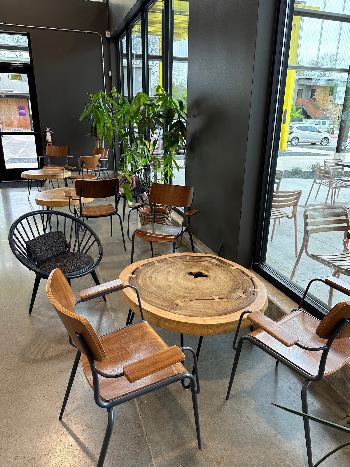 Medici Roasting - Springdale specialty coffee shop in Austin - photo 2