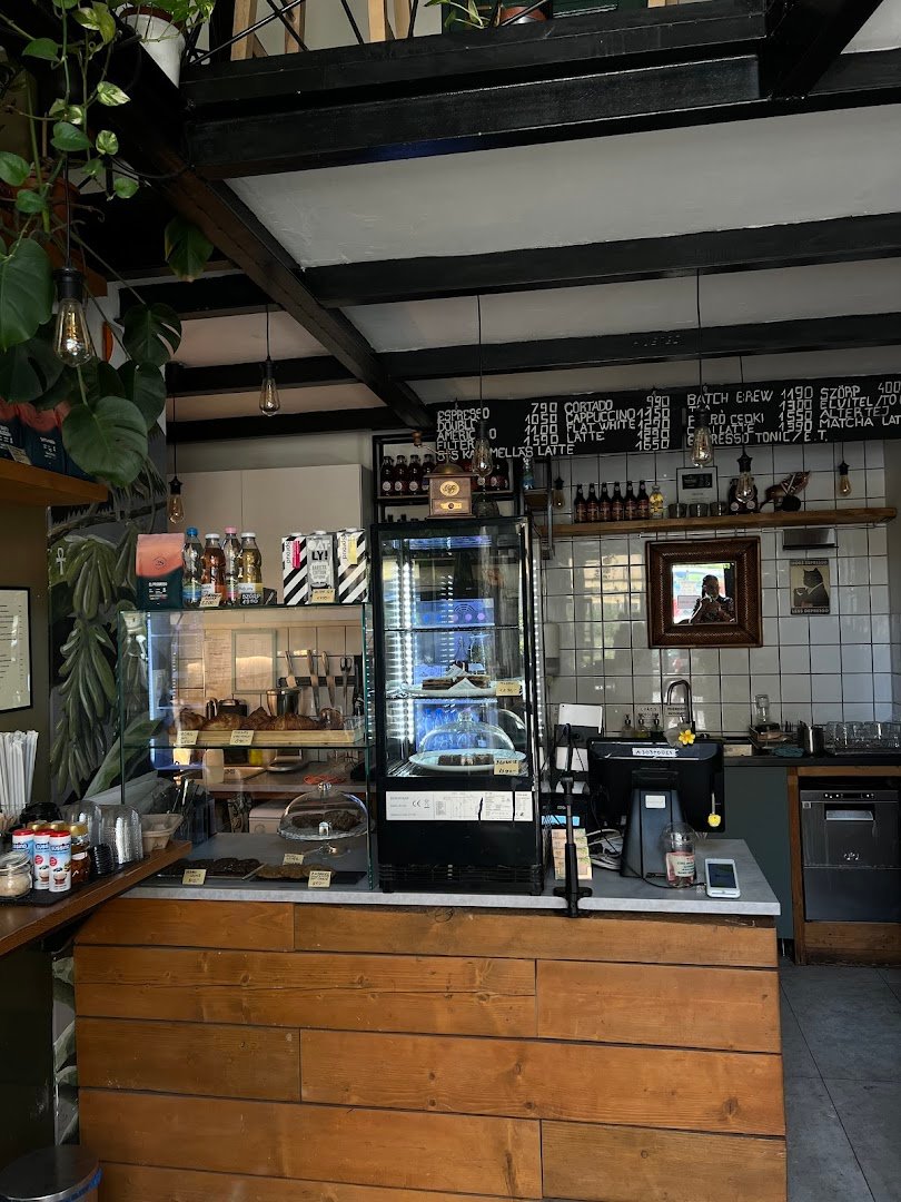 Orient Café Budapest specialty coffee shop in Budapest - photo 11