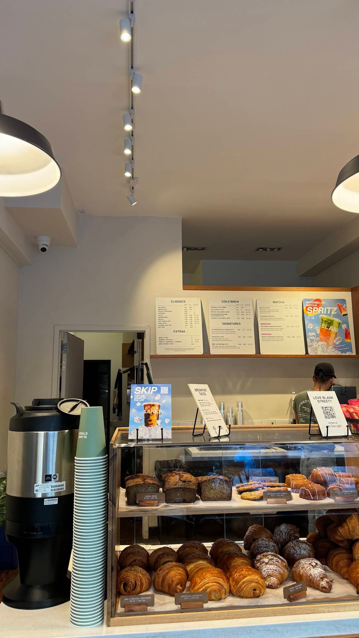 Blank Street specialty coffee shop in New York - photo 2