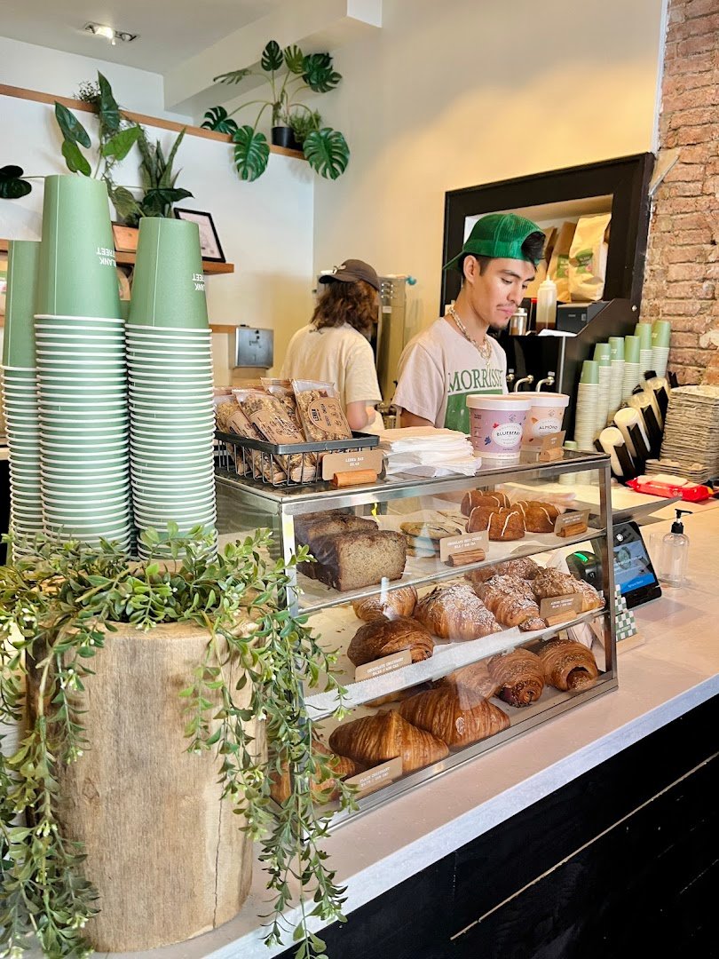 Blank Street specialty coffee shop in New York - photo 5