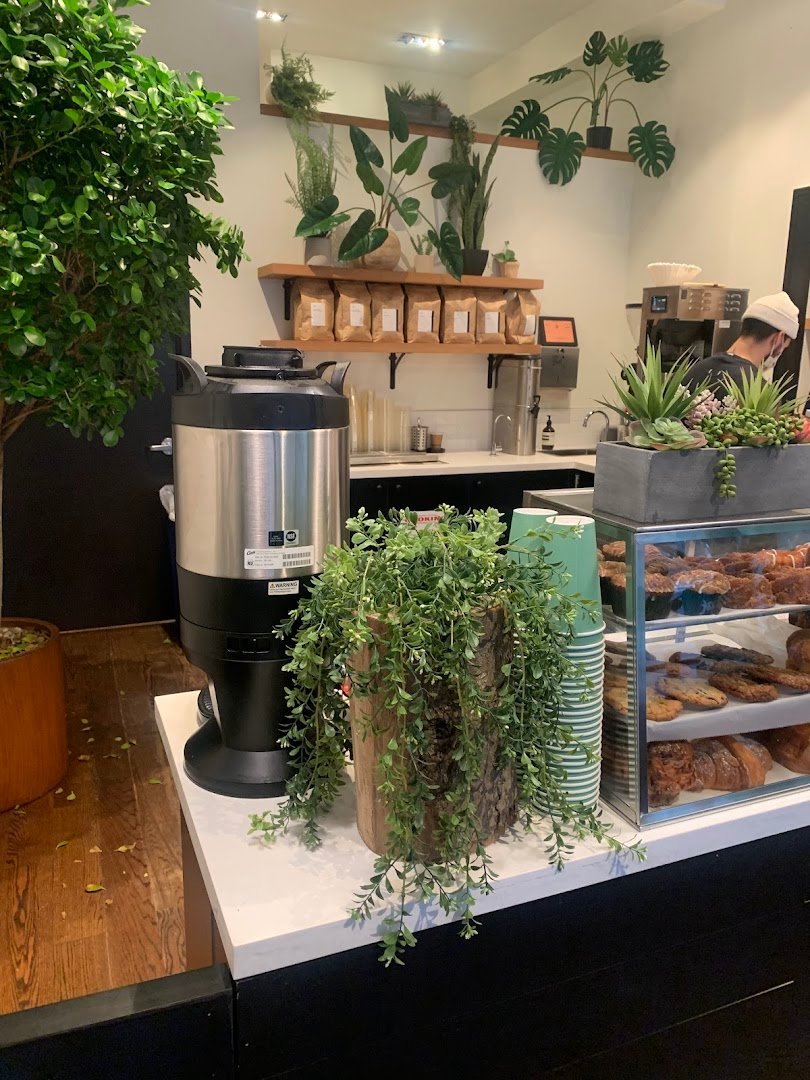 Blank Street specialty coffee shop in New York - photo 6