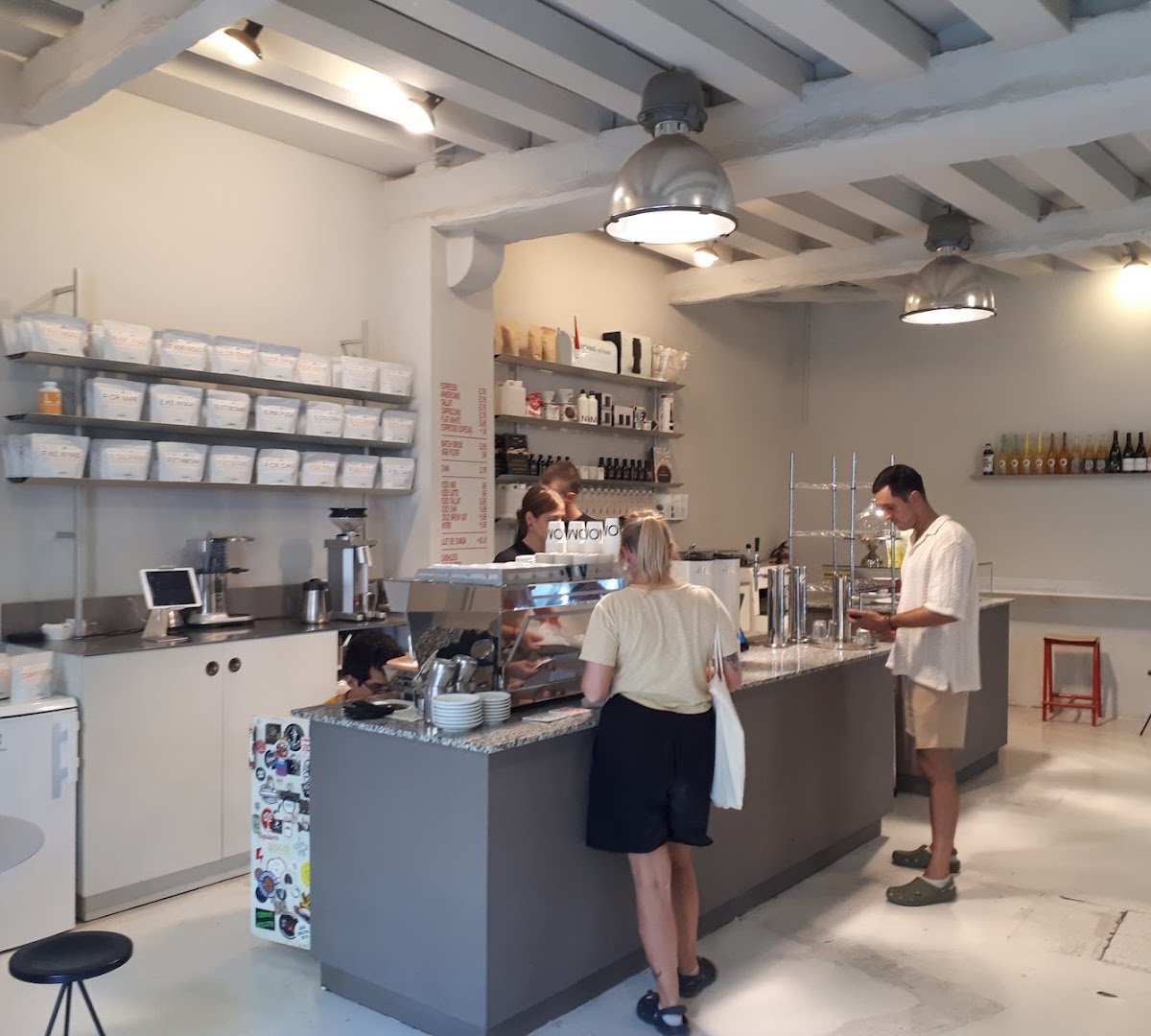 Nomad Frutas Selectas specialty coffee shop in Barcelona - photo 8